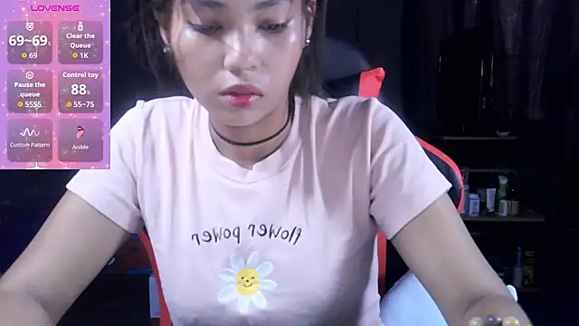 Snapshot of Meili_ chatting on October 19, 5:32 am Meili online show from October 19, 5:32 am
