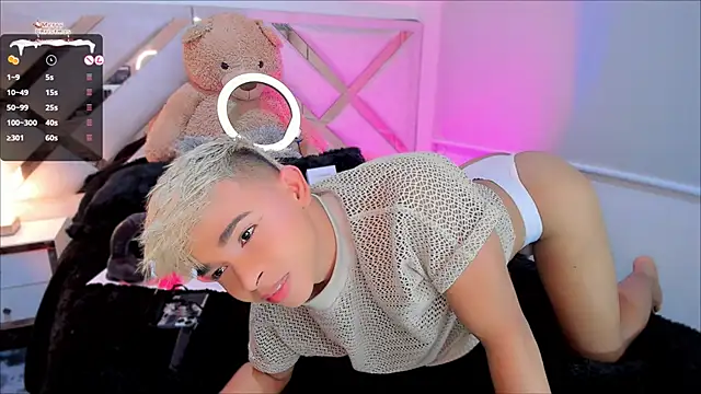 Snapshot of Austin_connor_ chatting on January 6, 12:05 am Austin connor online show from January 6, 12:05 am