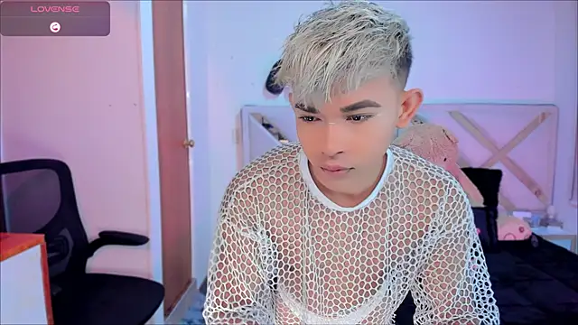 Snapshot of Austin_connor_ chatting on January 23, 9:08 am Austin connor online show from January 23, 9:08 am