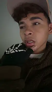 Snapshot of Austin_connor_ chatting on October 25, 5:06 am Austin connor online show from October 25, 5:06 am