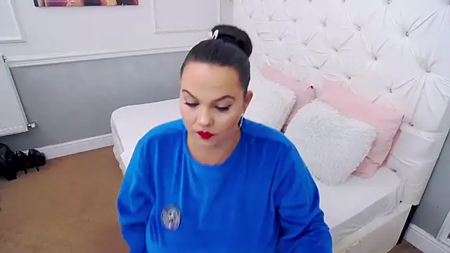 Snapshot of RavishingJenna chatting on November 6, 7:29 pm RavishingJenna online show from November 6, 7:29 pm