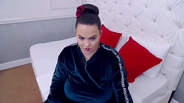 Snapshot of RavishingJenna chatting on December 5, 8:06 pm RavishingJenna online show from December 5, 8:06 pm