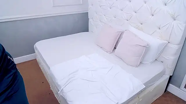 RavishingJenna online show from February 17, 7:33 pm