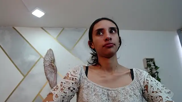 RoxanaCyrano  online show from November 27, 7:58 pm