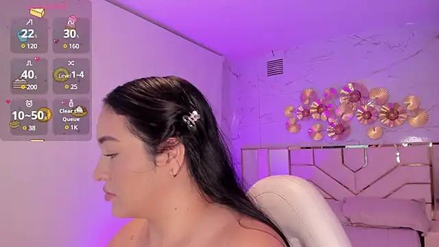 Snapshot of stephania_diamond chatting on December 7, 2:47 am stephania diamond online show from December 7, 2:47 am