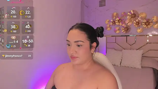 Snapshot of stephania_diamond chatting on December 11, 6:47 am stephania diamond online show from December 11, 6:47 am