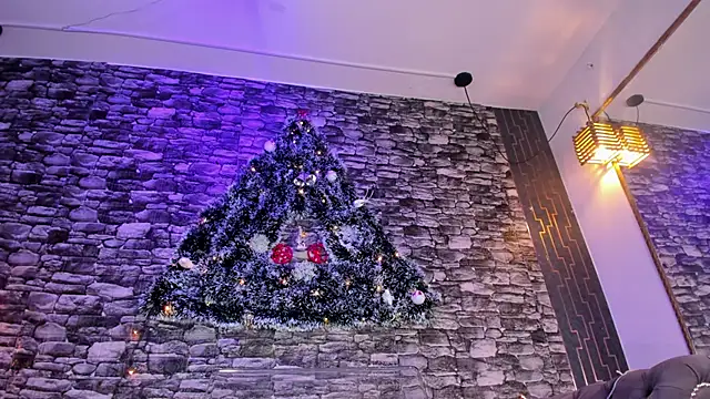 jade swet online show from December 16, 9:46 am