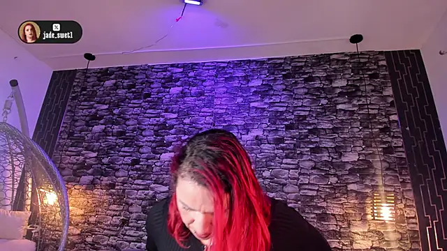 jade swet online show from January 15, 9:45 am