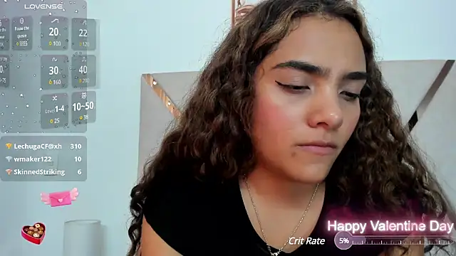 Snapshot of carolynne18 chatting on February 18, 12:06 pm carolynne18 online show from February 18, 12:06 pm