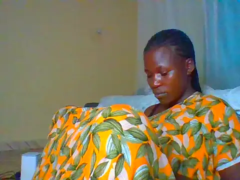 prettychic5 online show from April 23, 3:13 pm