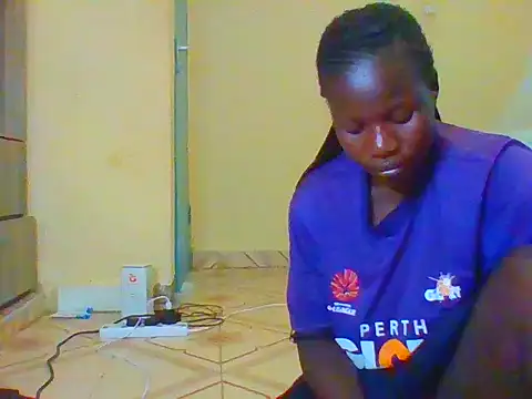 prettychic5 online show from March 20, 7:42 am