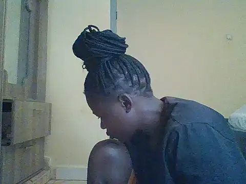 prettychic5 online show from November 14, 8:29 am