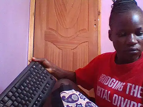 prettychic5 online show from September 15, 7:20 am