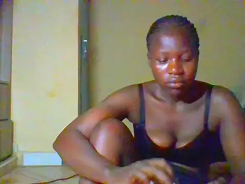 prettychic5 online show from March 28, 3:57 pm