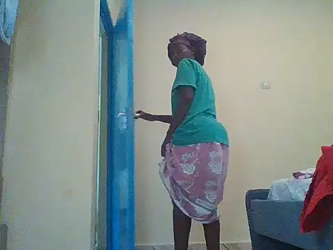 prettychic5 online show from October 11, 12:28 pm