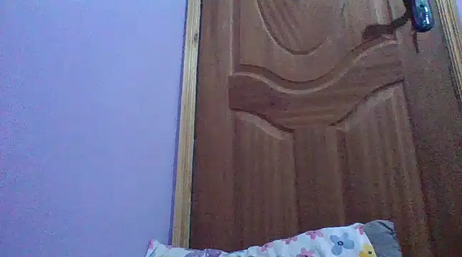 prettychic5 online show from March 8, 7:53 pm