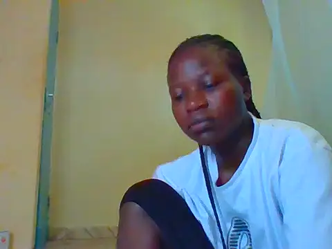 prettychic5 online show from April 26, 6:32 am