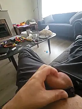 adriaan1975 online show from December 2, 9:11 am