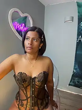 RoseMelanie online show from April 11, 8:23 pm