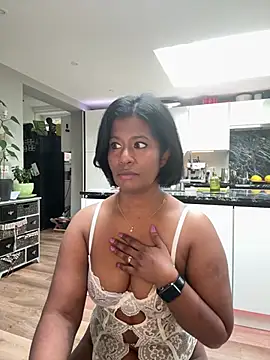 RoseMelanie online show from March 24, 7:52 am