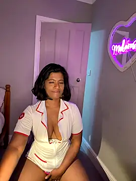 Snapshot of RoseMelanie chatting on November 5, 8:06 am RoseMelanie online show from November 5, 8:06 am