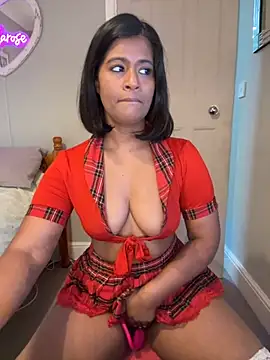 Snapshot of RoseMelanie chatting on November 26, 8:03 am RoseMelanie online show from November 26, 8:03 am