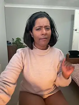 RoseMelanie online show from February 8, 8:39 pm