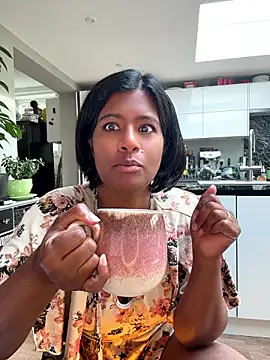 RoseMelanie online show from July 19, 6:33 am