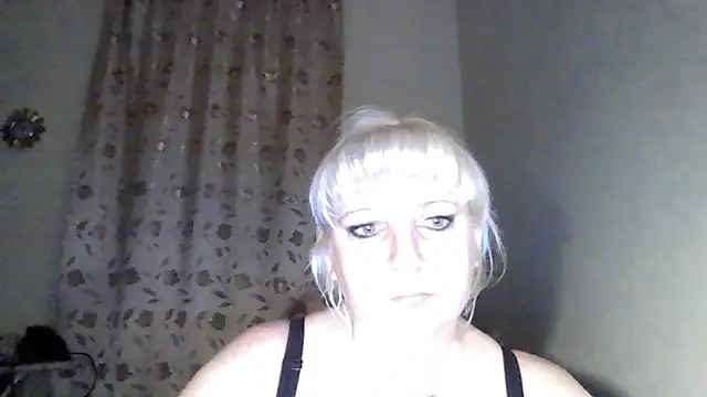 MeilomaWesa online show from December 1, 6:31 pm