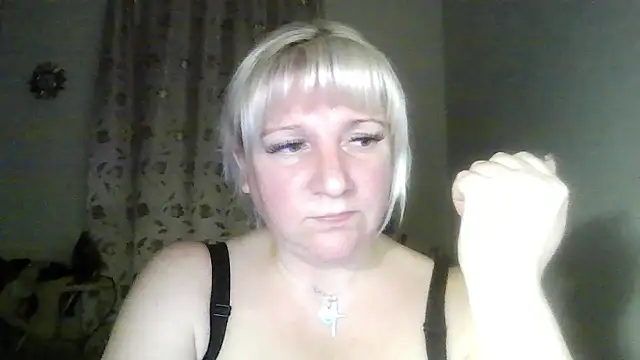 Snapshot of MeilomaWesa chatting on January 14, 7:39 pm MeilomaWesa online show from January 14, 7:39 pm