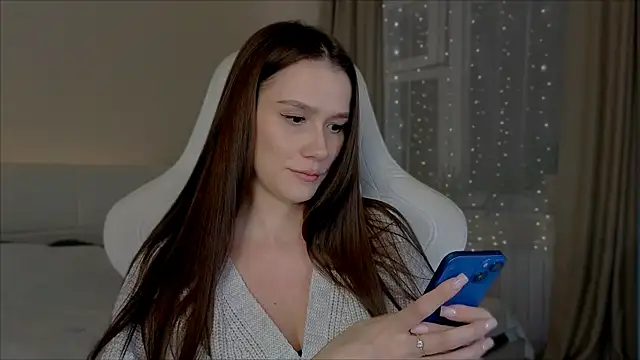 Snapshot of Madi_soon chatting on October 28, 5:12 pm Madi soon online show from October 28, 5:12 pm