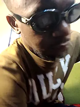 Snapshot of BIGDICKMULLAH chatting on February 20, 4:42 pm BIGDICKMULLAH online show from February 20, 4:42 pm