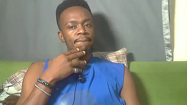 Snapshot of BIGDICKMULLAH chatting on February 9, 3:26 am BIGDICKMULLAH online show from February 9, 3:26 am