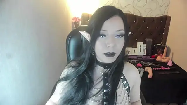 HannaCarrter online show from April 5, 2:46 pm