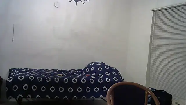 Peachestabby147 online show from November 16, 5:12 am