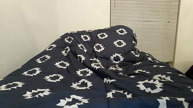 Peachestabby147 online show from September 14, 2:01 am