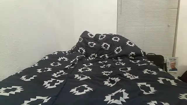 Peachestabby147 online show from October 22, 6:02 am