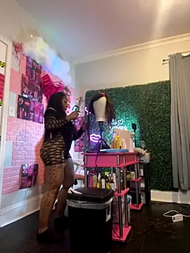 Snapshot of immona chatting on October 26, 4:24 am immona online show from October 26, 4:24 am