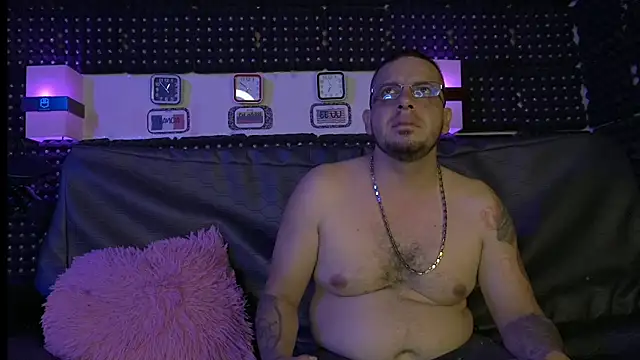 Snapshot of Dulce_yors chatting on February 8, 11:55 pm Dulce yors online show from February 8, 11:55 pm