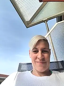 DarleenHot online show from June 2, 7:30 am