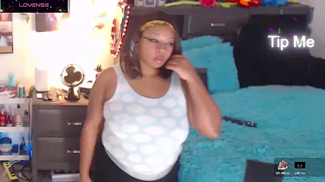 temptressbeauty24 online show from November 13, 5:33 am