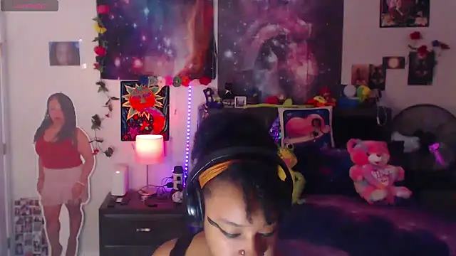 temptressbeauty24 online show from February 26, 2:00 am