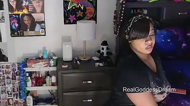 temptressbeauty24 online show from January 13, 6:28 am