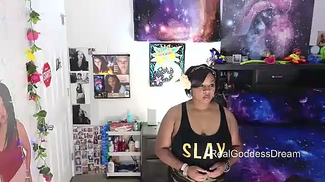 temptressbeauty24 online show from January 14, 2:15 am