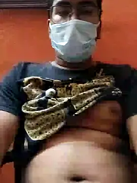 Snapshot of mrshine chatting on December 14, 12:33 pm mrshine online show from December 14, 12:33 pm