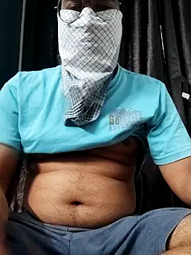 Snapshot of mrshine chatting on February 18, 5:49 am mrshine online show from February 18, 5:49 am