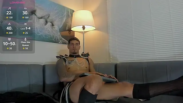 Snapshot of vincen_jose chatting on October 10, 12:00 am vincen jose online show from October 10, 12:00 am