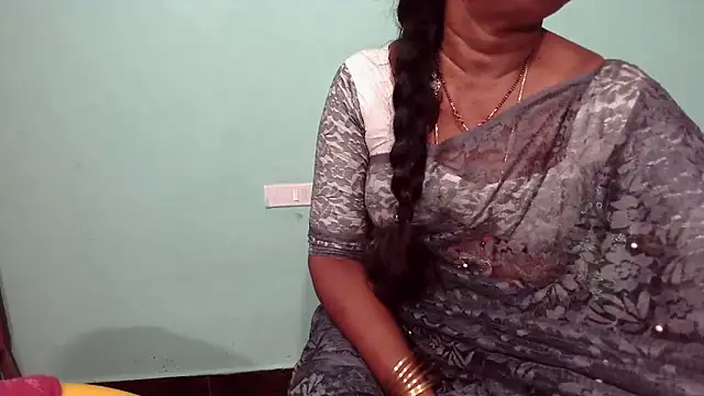 shrutitelugu69 online show from February 5, 1:51 pm