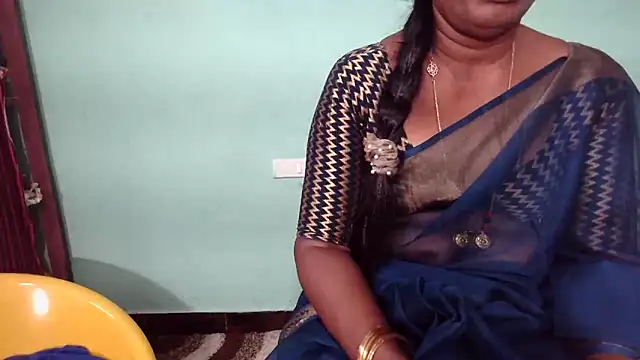 shrutitelugu69 online show from December 19, 10:17 am