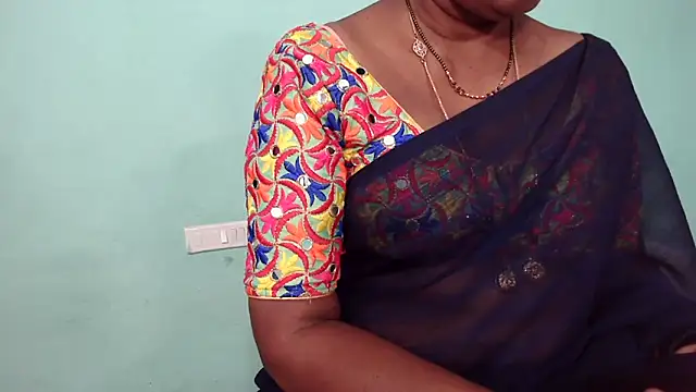 shrutitelugu69 online show from March 24, 1:33 pm